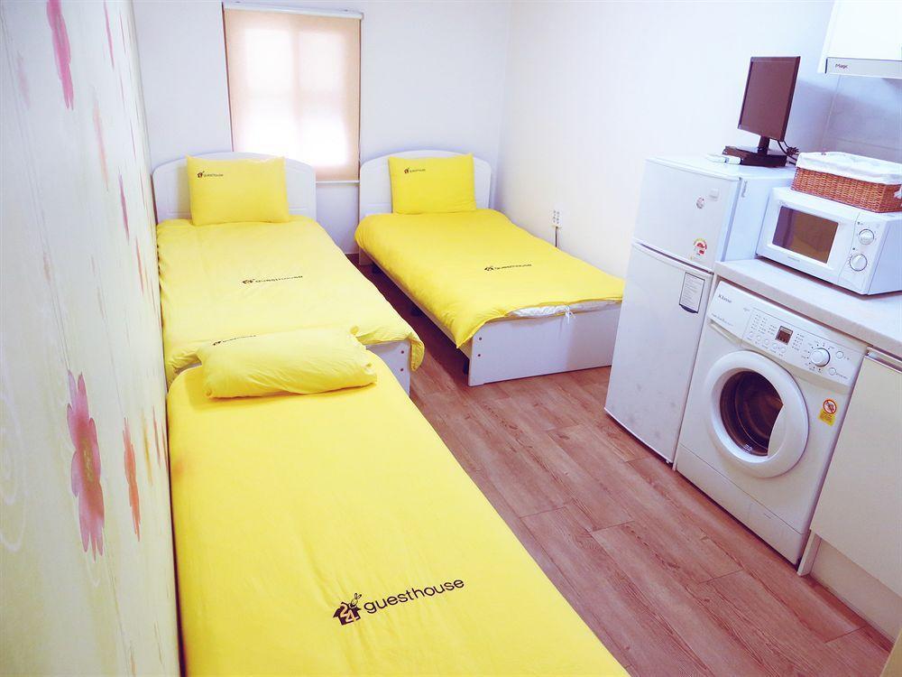 24 Guesthouse Edae Seoul Exterior photo
