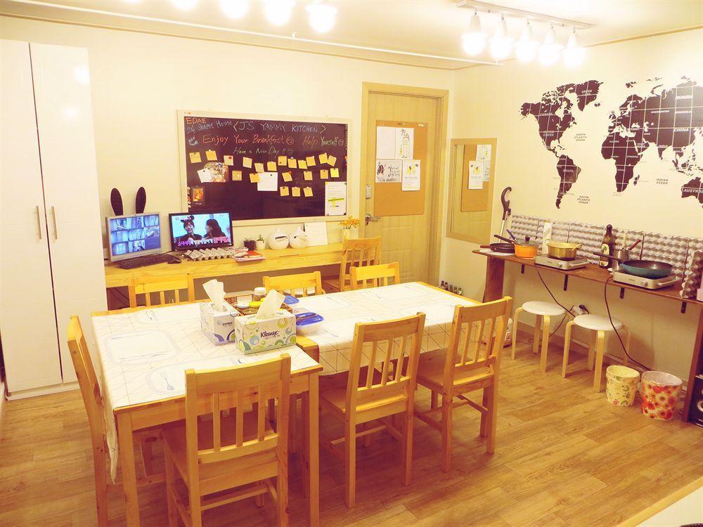 24 Guesthouse Edae Seoul Exterior photo